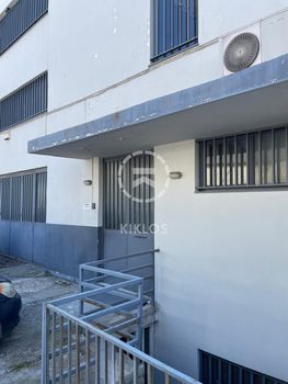 Επιχειρηματικό κτίριο 802τ.μ. για πώληση-Περιστέρι » Μπουρνάζι