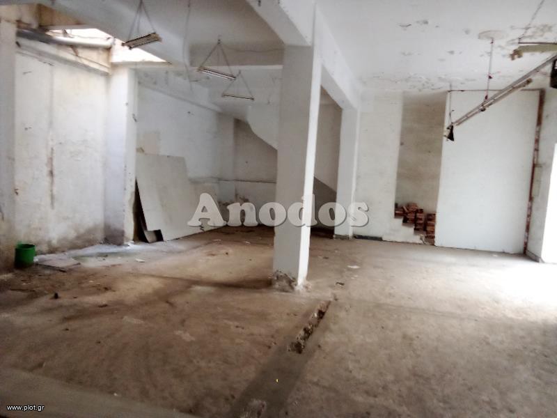 Κατάστημα 236 τ.μ. προς πώληση, Κέντρο Πειραιά