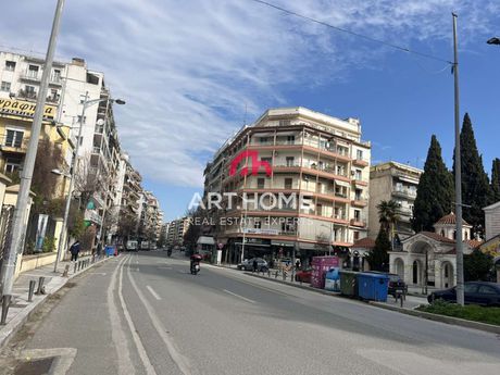 Κατάστημα 1.150τ.μ. για πώληση-Μπότσαρη