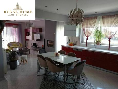 Building 320sqm for sale-Keratsini » Evgenia