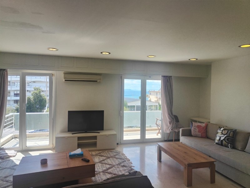 Διαμέρισμα 140 τ.μ. πρός ενοικίαση, Αθήνα - Νότια Προάστια, Γλυφάδα