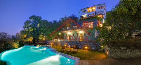 Hotel 600sqm for rent-Mouresi » Center