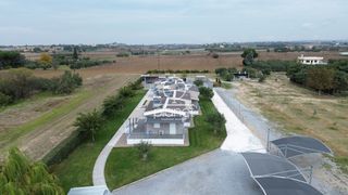 Συγκρότημα διαμερισμάτων 200 τ.μ. για πώληση