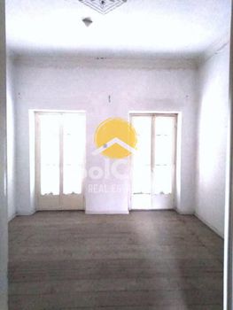 Building 221sqm for sale-Xilokastro » Center