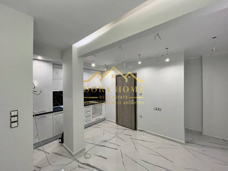 Studio 30sqm for sale-Rotonta