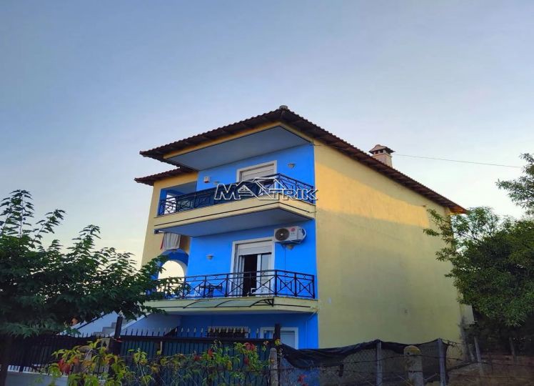 Μονοκατοικία 200 τ.μ. προς πώληση, Καλύβες Πολυγύρου