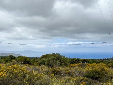 Parcel 4.214sqm for sale-Rethimno » Kastellos