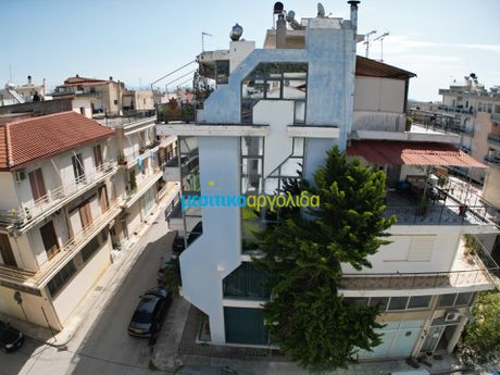 Business bulding 300sqm for sale-Argos