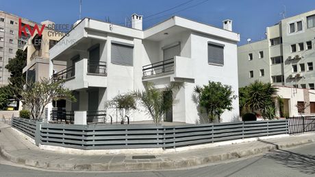 Μονοκατοικία 230τ.μ. για πώληση-Λάρνακα - κέντρο