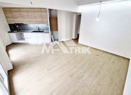 Διαμέρισμα 96τ.μ. για πώληση-Μαρτίου