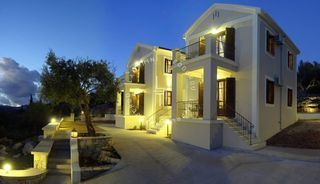 Συγκρότημα διαμερισμάτων 352 τ.μ. για πώληση