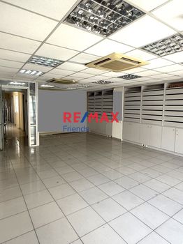 Office 123sqm for rent-Kentro