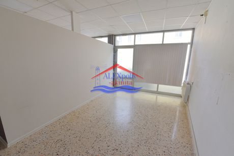 Store 75sqm for rent-Soufli » Center
