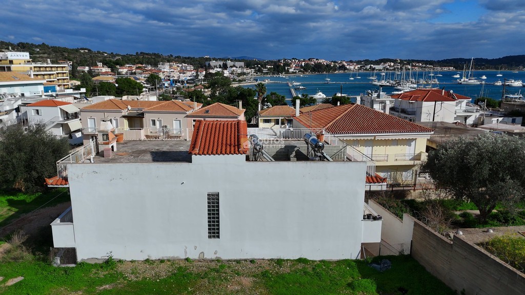 Κτίριο 211 τ.μ. προς πώληση, Πορτοχέλι