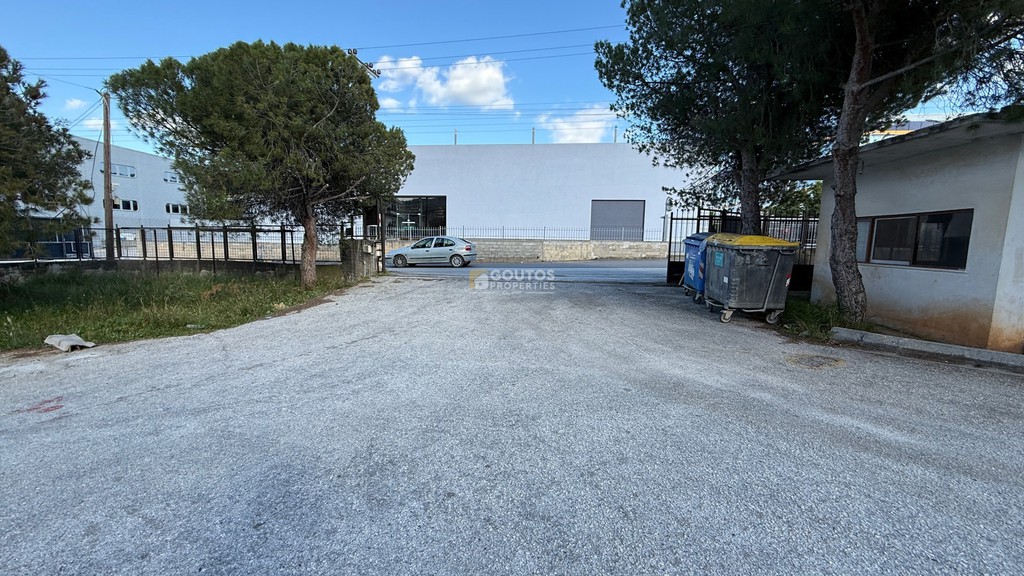 Βιομηχανικός χώρος 2.500 τ.μ. πρός πώληση, Αθήνα - Ανατολικά Προάστια, Κορωπί