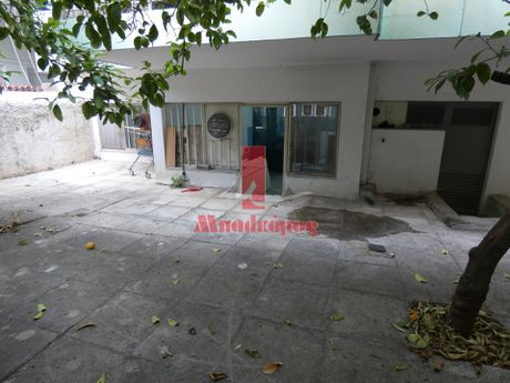 Store 135sqm for sale-Petralona