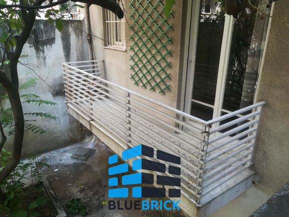 Studio 30 sqm for sale, Athens - Center, Gizi - Pedion Areos