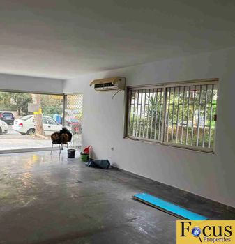 Store 102 sqm for rent