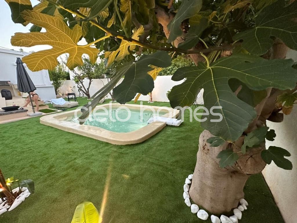 Μονοκατοικία 120 τ.μ. προς ενοικίαση, Γλυφάδα
