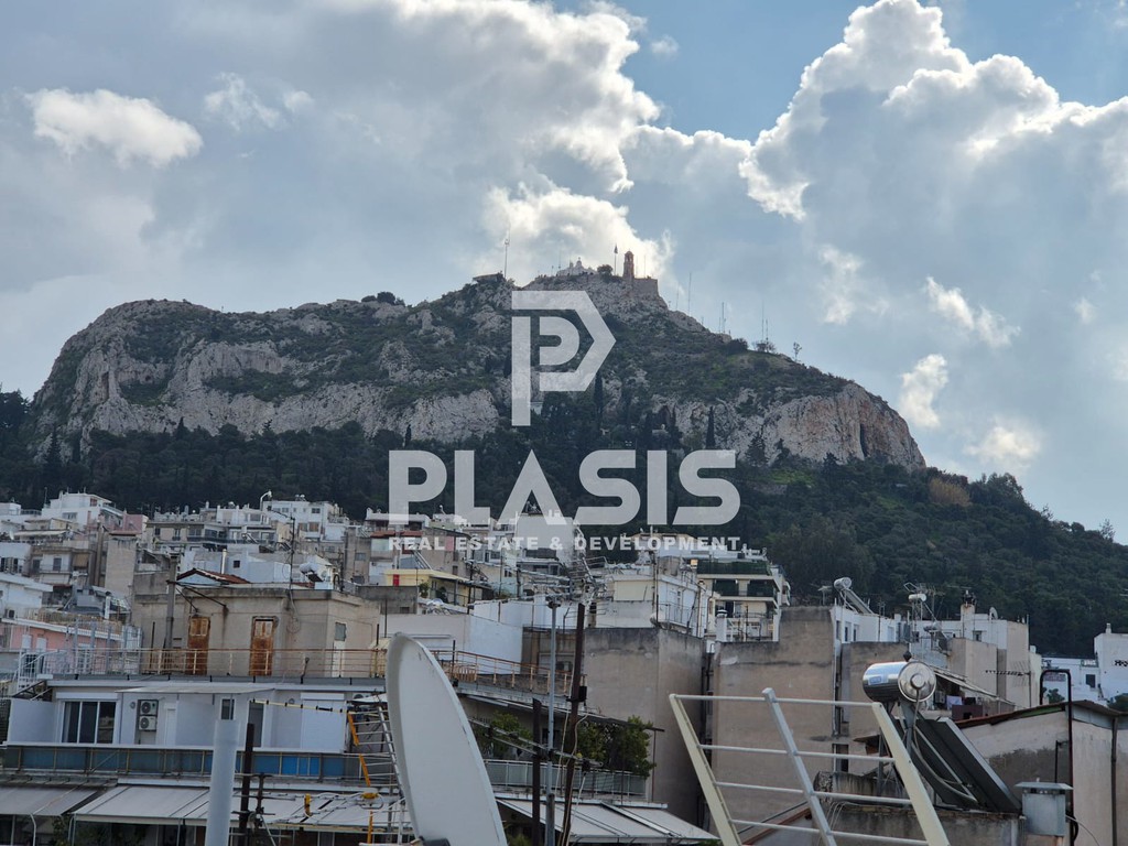 Επιχειρηματικό κτίριο 1.320 τ.μ. προς πώληση, Εξάρχεια - Νεάπολη