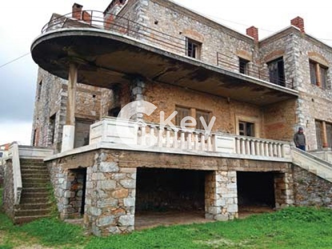 Κτίριο 754 τ.μ. προς πώληση, Ν. Λέσβου, Λέσβος - Μυτιλήνη