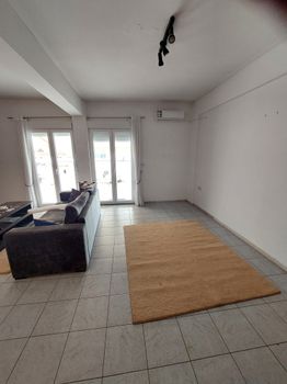 Apartment 100sqm for rent-Lamia » Center