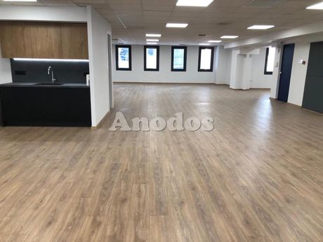 Γραφείο 210 τ.μ. για ενοικίαση