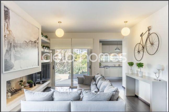 Διαμέρισμα 90 τ.μ. για ενοικίαση, Αθήνα - Νότια Προάστια, Γλυφάδα