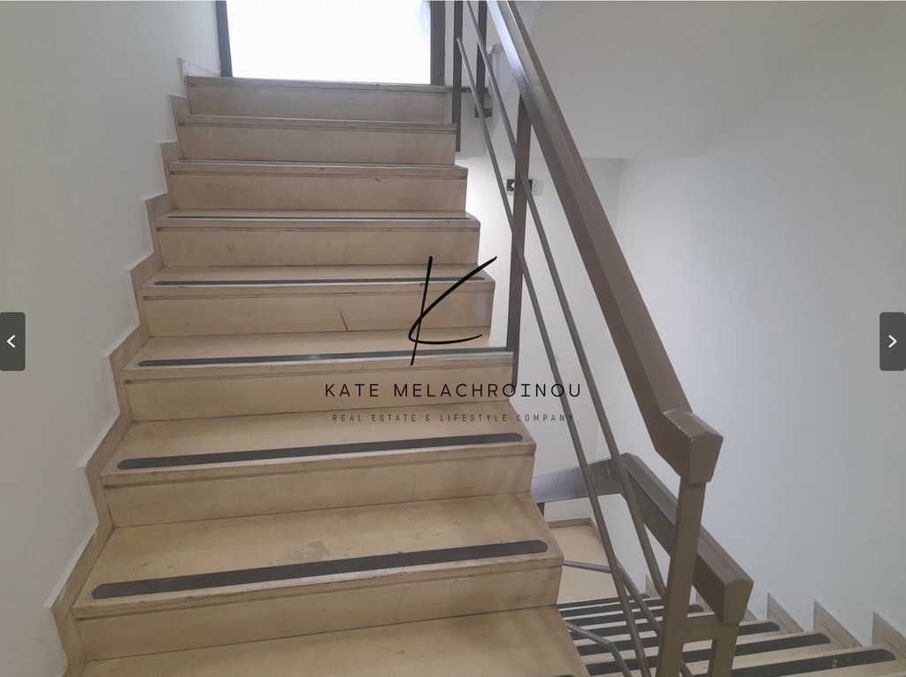 Επιχειρηματικό κτίριο 3.900 τ.μ. προς πώληση, Αθήνα - Κέντρο, Νέος Κόσμος