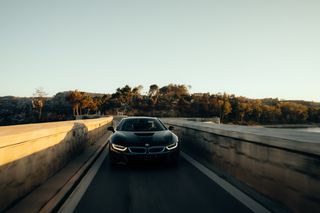 Bmw i8 2016-thumb-14