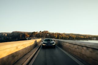 Bmw i8 2016-thumb-10