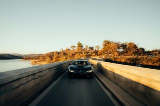 Bmw i8 2016-thumb-15