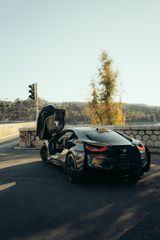 Bmw i8 2016-thumb-9