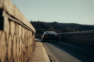 Bmw i8 2016-thumb-12