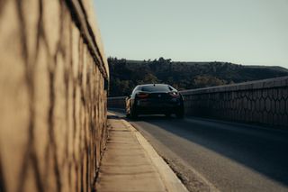 Bmw i8 2016-thumb-13
