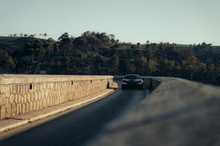 Bmw i8 2016-thumb-3