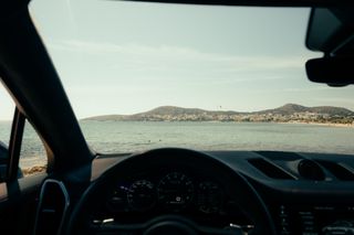 Porsche Cayenne 2021 COUPE TURBO S-thumb-9