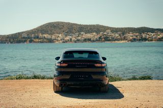 Porsche Cayenne 2021 COUPE TURBO S-thumb-10