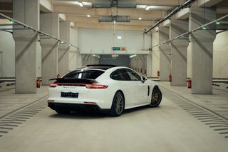 Porsche Panamera 2020 TURBO S-thumb-8