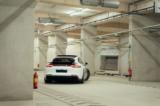 Porsche Panamera 2020 TURBO S-thumb-3