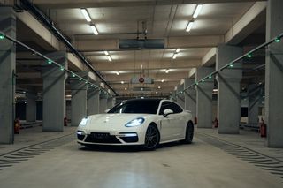 Porsche Panamera 2020 TURBO S-thumb-2