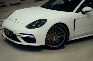 Porsche Panamera 2020 TURBO S-thumb-4