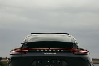 Porsche Panamera 2018 E-Hybrid-thumb-8