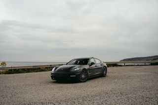 Porsche Panamera 2018 E-Hybrid-thumb-3