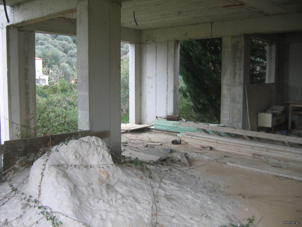 Μονοκατοικία 238 τ.μ. προς πώληση, Βαρύπετρο