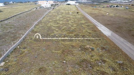 Land plot 5.515sqm for sale-Santorini