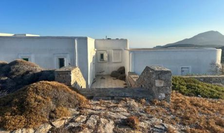 Business bulding 179sqm for sale-Amorgos