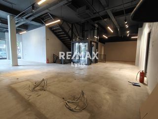 Store 760 sqm for rent