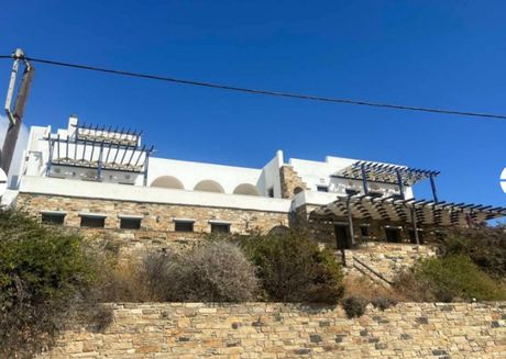 Συγκρότημα διαμερισμάτων 501τ.μ. για πώληση-Τήνος