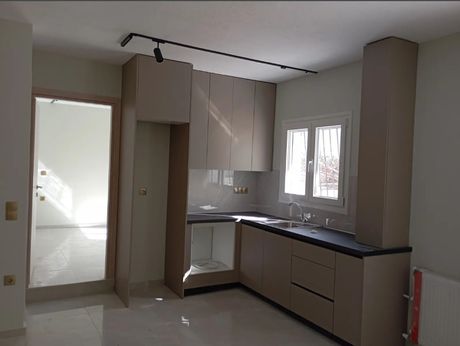 Studio 52sqm for sale-Oreokastro » Center